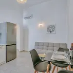 Rose House And דירה *
