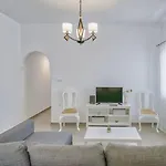 Rose House And * אנדיפרוס