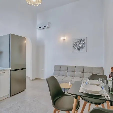 Rose House And Apartment *