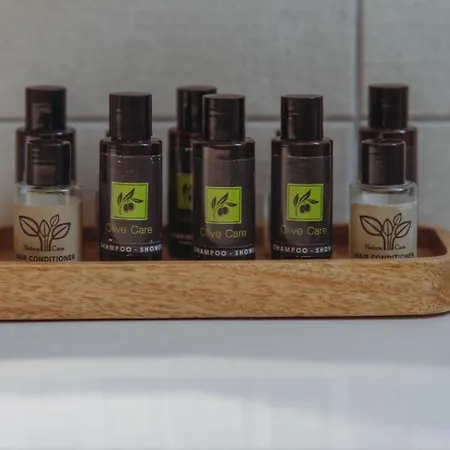 Rose House And Apartman